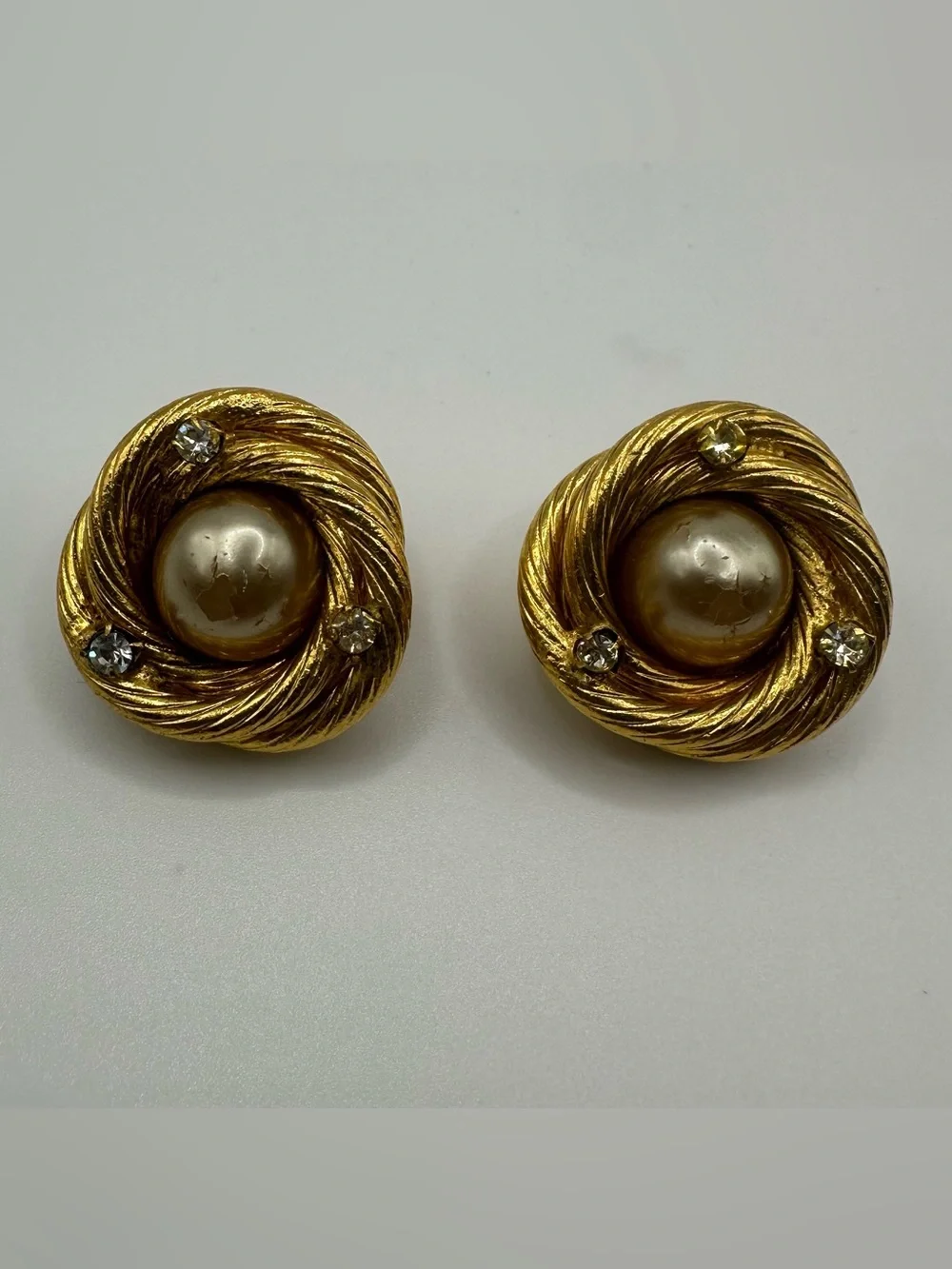 CHANEL Gold Plated Cream Faux Pearl Rhinestone Clip Earrings Twisted Rope 1992